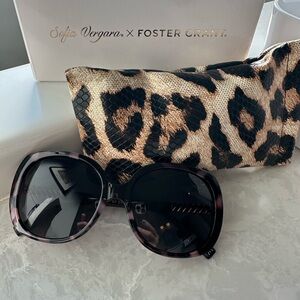 Sofia Vergara Foster Grant sunglasses